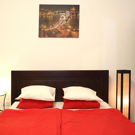 Ariel Studio Close To St. Stephen Basilica Boedapest Buitenkant foto