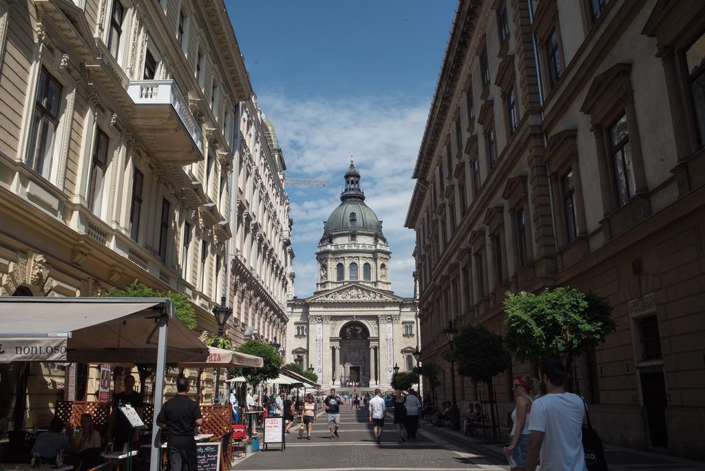 Ariel Studio Close To St. Stephen Basilica Boedapest Buitenkant foto